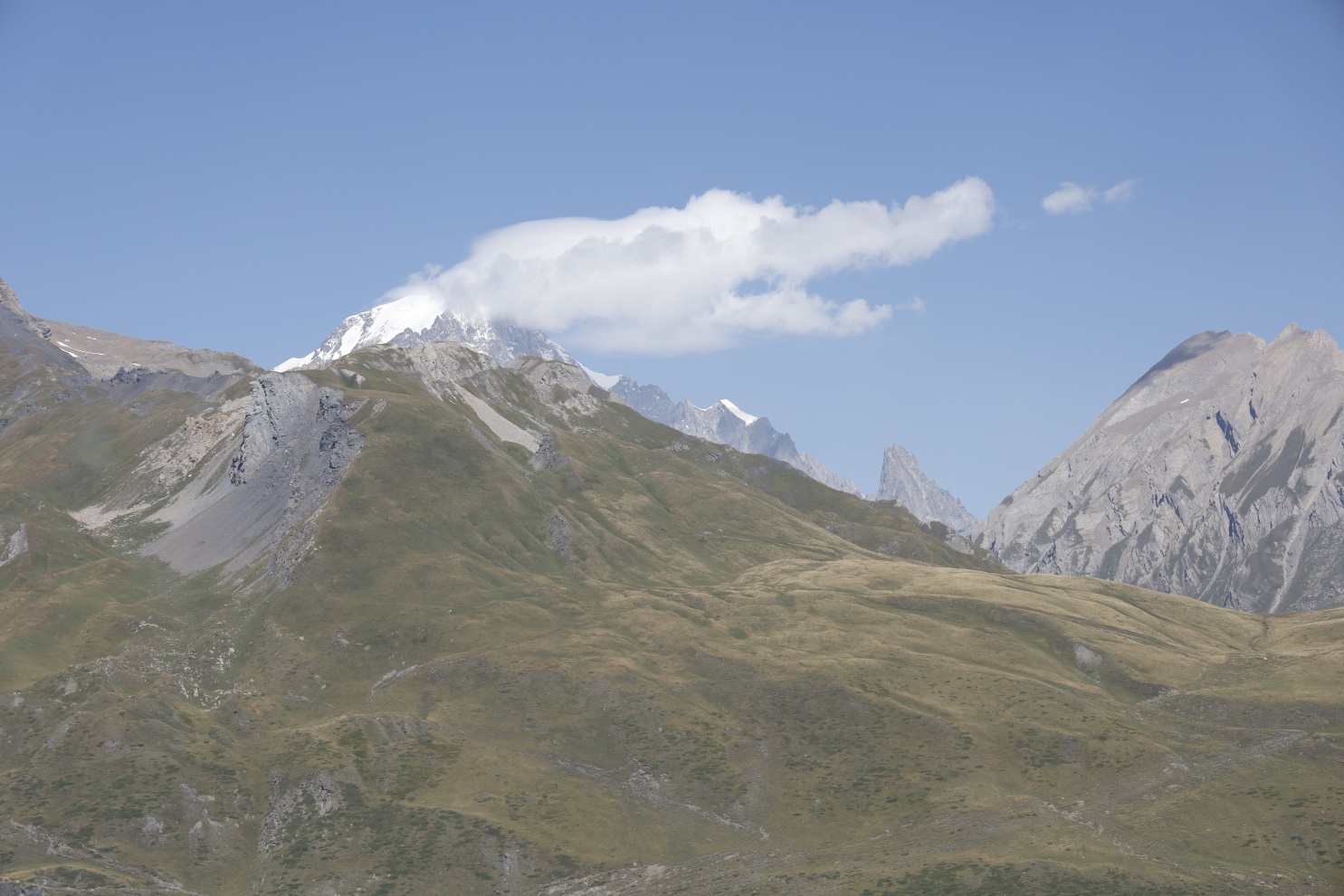 La catena del Monte Bianco dal Piccolo San Bernardo 
